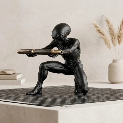 Clevertrail Extra-terrestrial Pen Holder